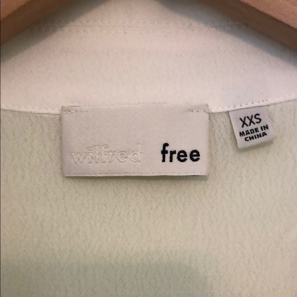 Aritzia The Tie-Front Blouse - Picture 2 of 3